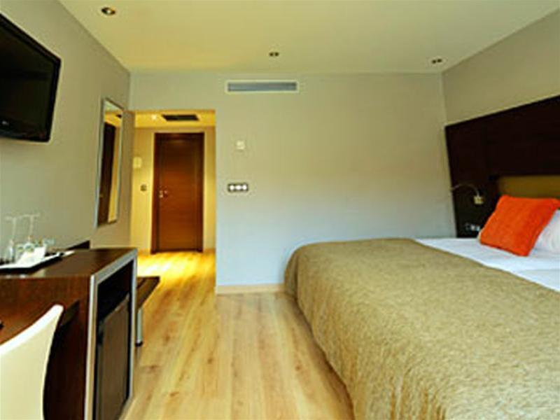 Hotel Turia 4*